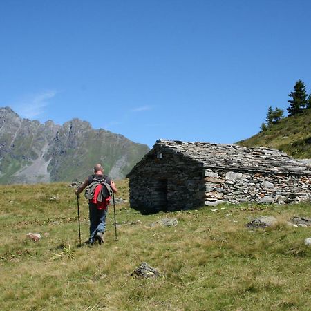 Bnb Claudy Et Elizabeth Michellod-Dutheil Le Chable Bagian luar foto